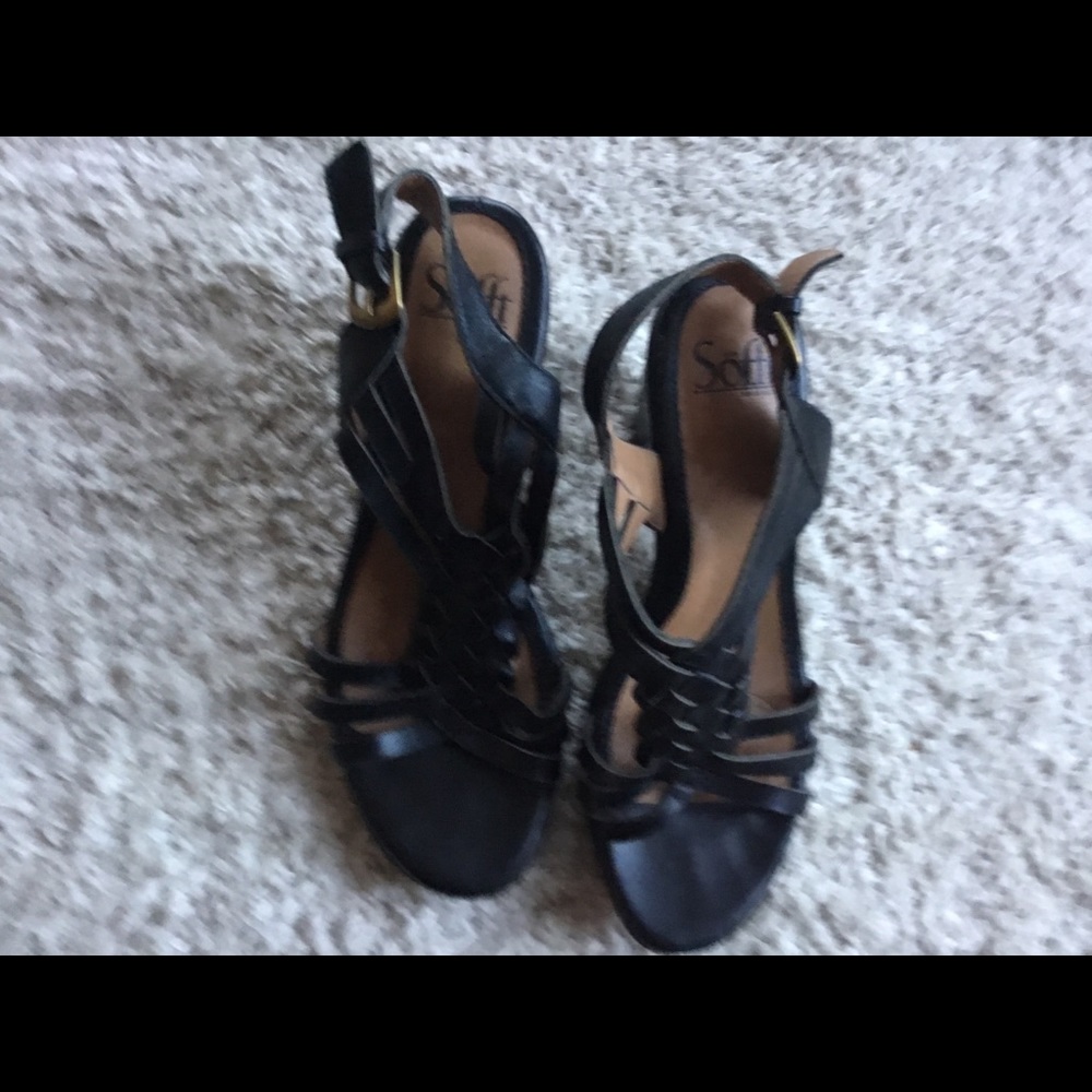 Black, strapped sandals